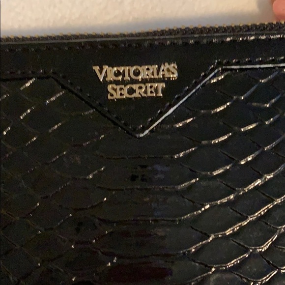 🌸Victoria’s Secret Little Black Pouch - Picture 2 of 5